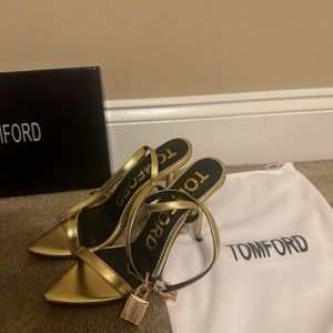 michael kors black platform